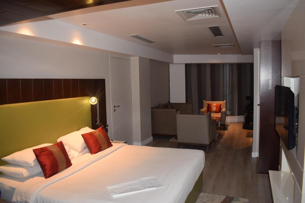 Country Inns & Suites By Radisson مانيبال المظهر الخارجي الصورة